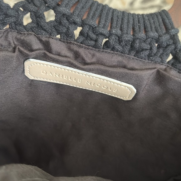 NWT Danielle Nicole Crochet Macrame Hand Bag Black Wooden Handles Boho Crossbody - Picture 4 of 10